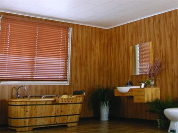 مغلفة ديكور سقف الألواح الخشبية، الجدار البلاستيكية القابلة لإعادة التدوير تغطي 250 * 8 مم