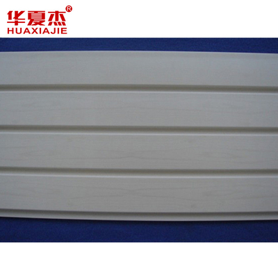 300mm X 17mm ألواح PVC Slatwall مناسبة تماما لمقاومة الصدمات وتنظيم جدار المرآب