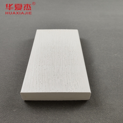 سعر جيد اللوحة البيضاء الفينيل PVC الحذاء 1IN X 4IN X 12FT لوحة الحذاء PVC الإصلاح السكني الانترنت