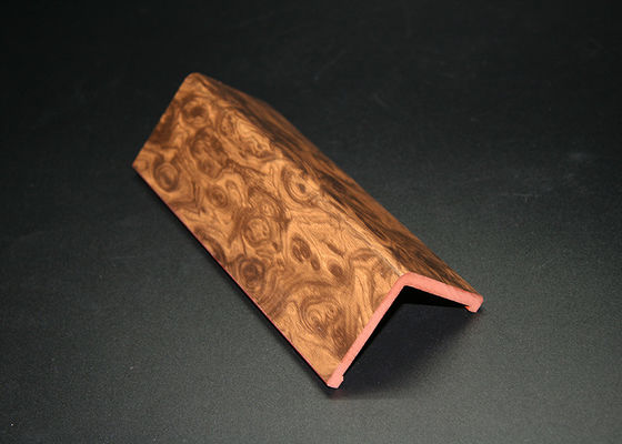 سعر جيد Coloful مسيك pvc بثق خدش قطاع جانبيّ/pvc قطاع جانبيّ لداخليّ الانترنت