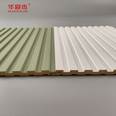 بيع بالجملة لوحة جدارية من الـ wpc المصفوفة اللوحات الخضراء والبيضاء من الـ pvc واللوحات الداخلية من wpc