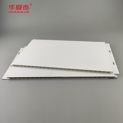 البيع الساخن الدائم 18'' Pvc لوحة الحائط لوحة السقف 96% محتوى Pvc لتزيين غسيل السيارات