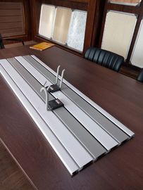 سعر جيد ألواح الحجر الرملي تجميعها UPVC Slatwall للتخزين 2.44m * 11cm * 2cm الانترنت