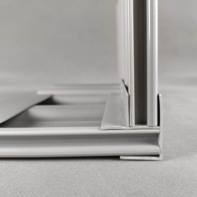 بثق ألواح PVC Slatwall رمادية مخصصة للجراج