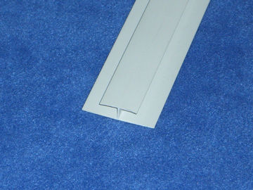 سعر جيد 5mm أو 8mm مغلفة PVC تريم صب موصل المتطابق مع لوحات PVC الانترنت
