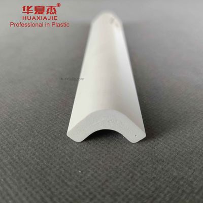 سعر جيد قوالب زخرفية مقاومة للرطوبة من بلاستيك PVC، قوالب بيضاء من بلاستيك PVC مقاس 3/4 بوصة للديكور الداخلي والخارجي الانترنت