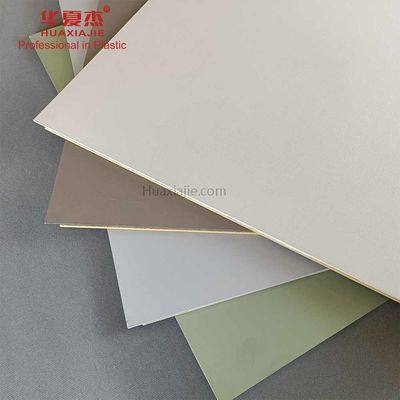 لوحة الحائط WPC المطهرة للديكور 2800 * 600 * 9mm