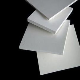 سعر جيد أبيض قياسي رغوة متن متنزل حسب الطلب PVC لوحة لوحة عالية قابلة لإعادة التدوير الانترنت