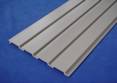سعر جيد لوحة PVC Slatwall لوحة Slatwall لوحة كراج رمادي بارد الجدار الانترنت