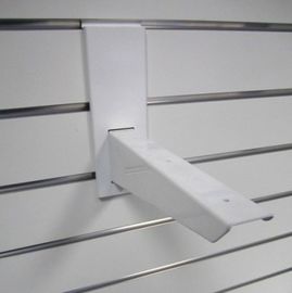 سعر جيد ناعم تخزين Mdf لوح/pvc بلاستيكيّ Slatwall عرض منصب جريدة مسنّنة الانترنت